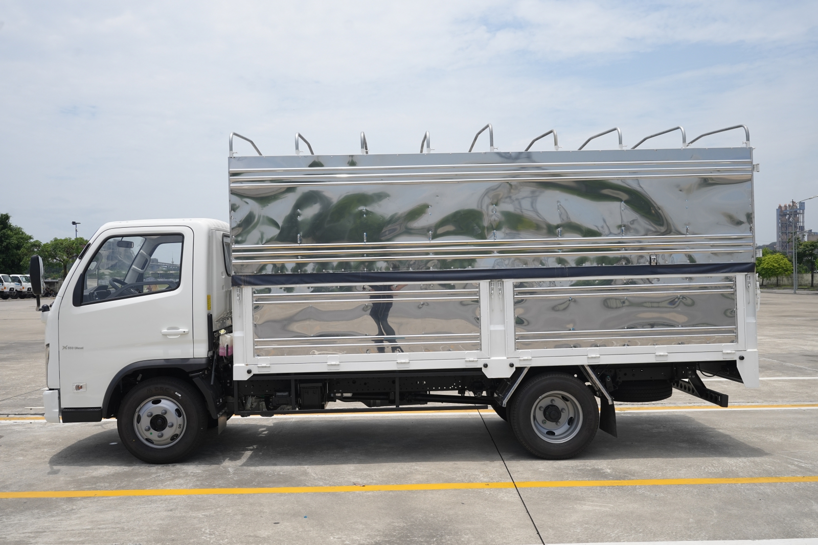 Kích thước thùng dài vượt trội 4m35